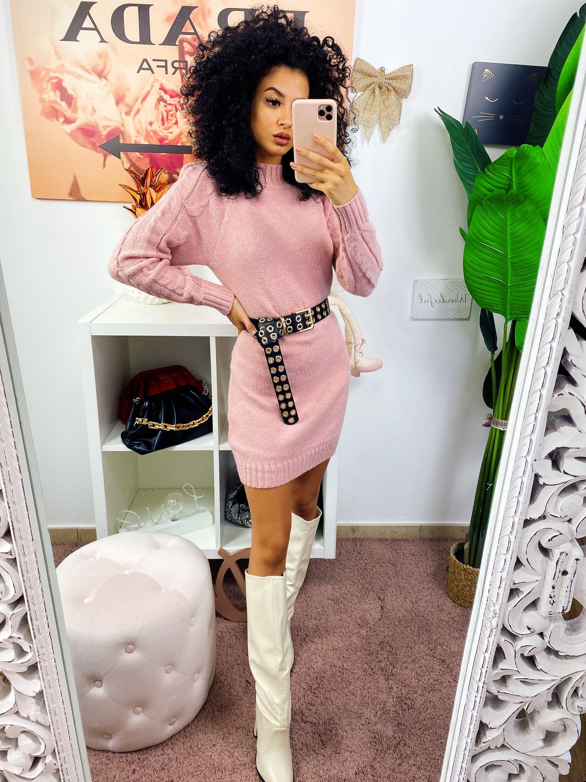 Abito in maglia con trecce e spalline Rosa