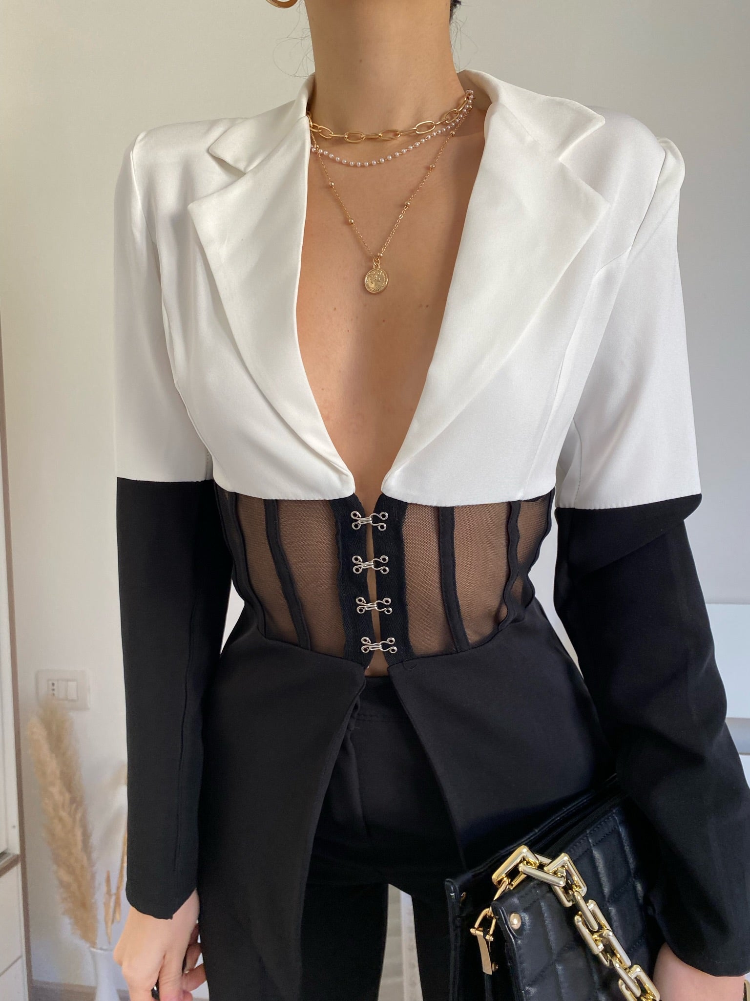 Giacca bianca e nera bustier