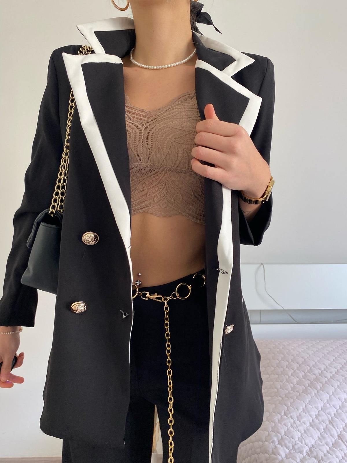 Completo giacca e pantalone nero e bianco
