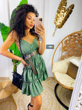 Abito a balze con gonna ampia verde militare