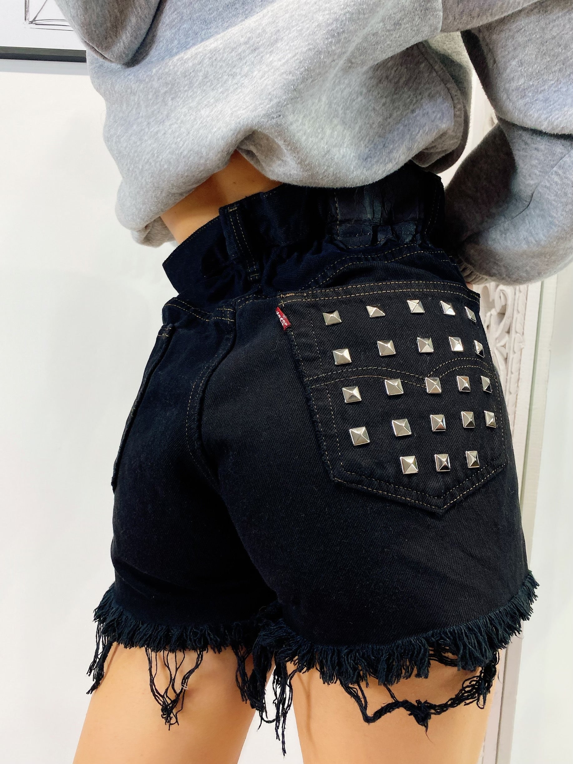 Short Levi’s Vintage con Borchie Nero