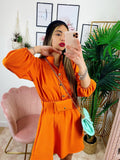 Abito con bottoni e cintura Arancio