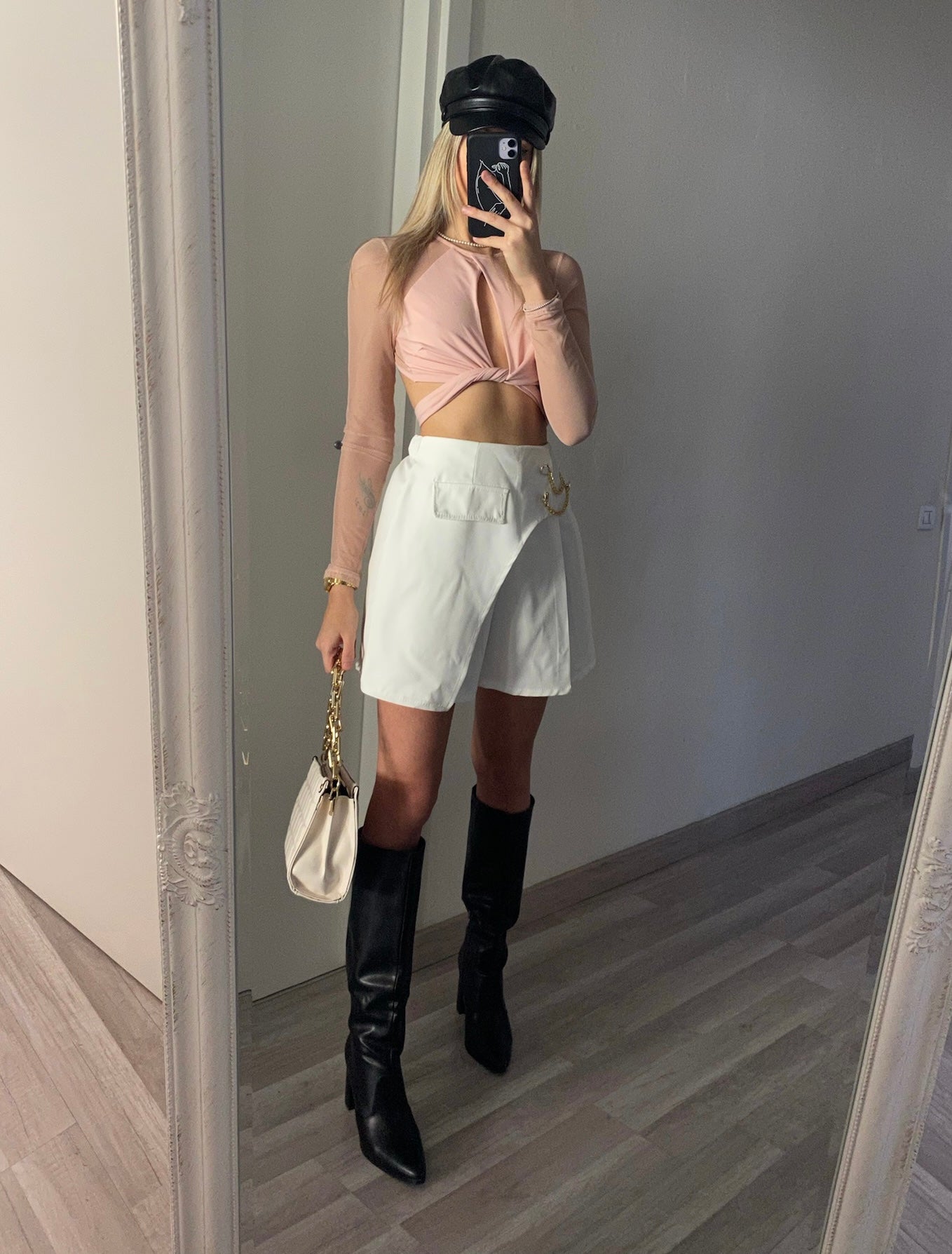 Gonna pantalone bianca con catena