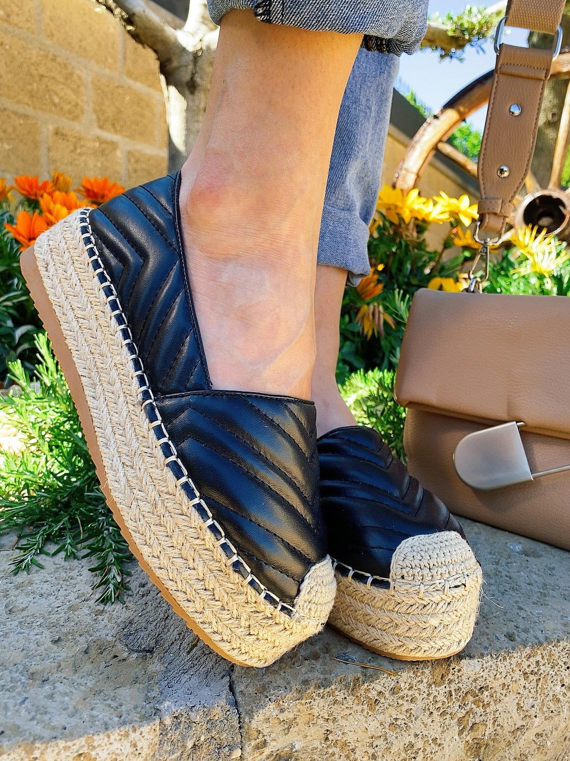 Espadrillas in eco-pelle nere