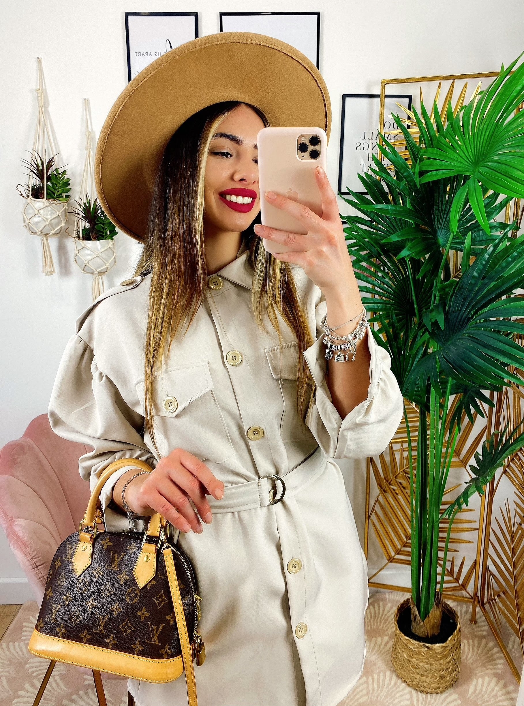 Abito a camicia con cintura beige