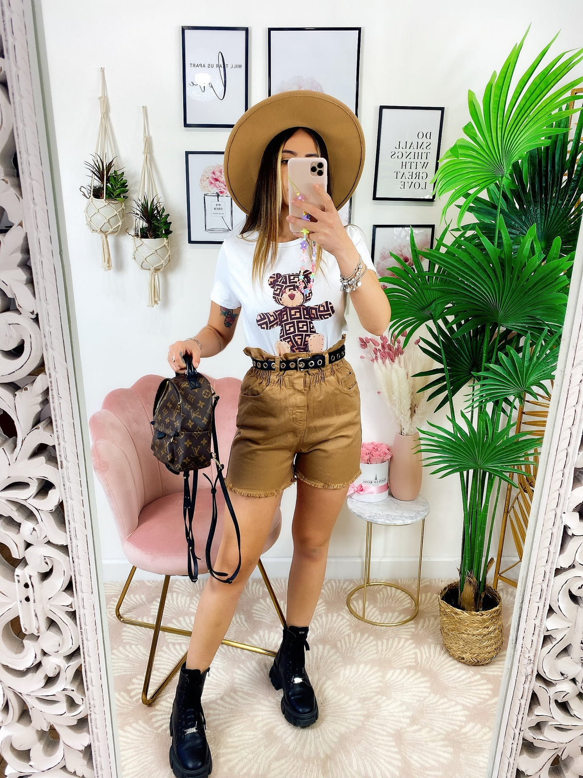 Short beige con elastico