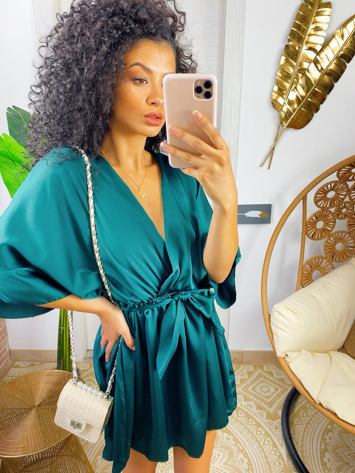 Abito a kimono in raso con cintura