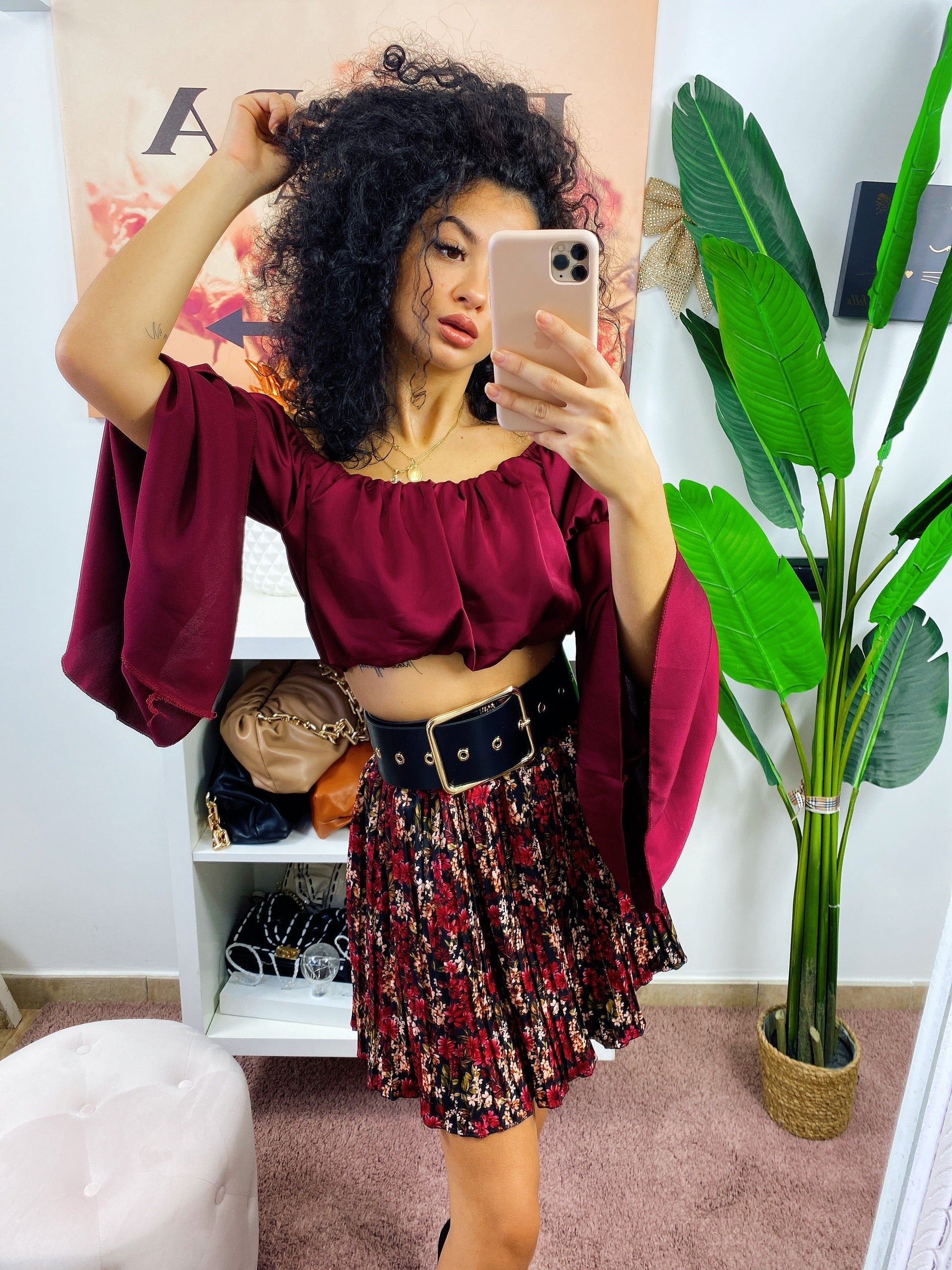 Top in raso manica lunga bordeaux