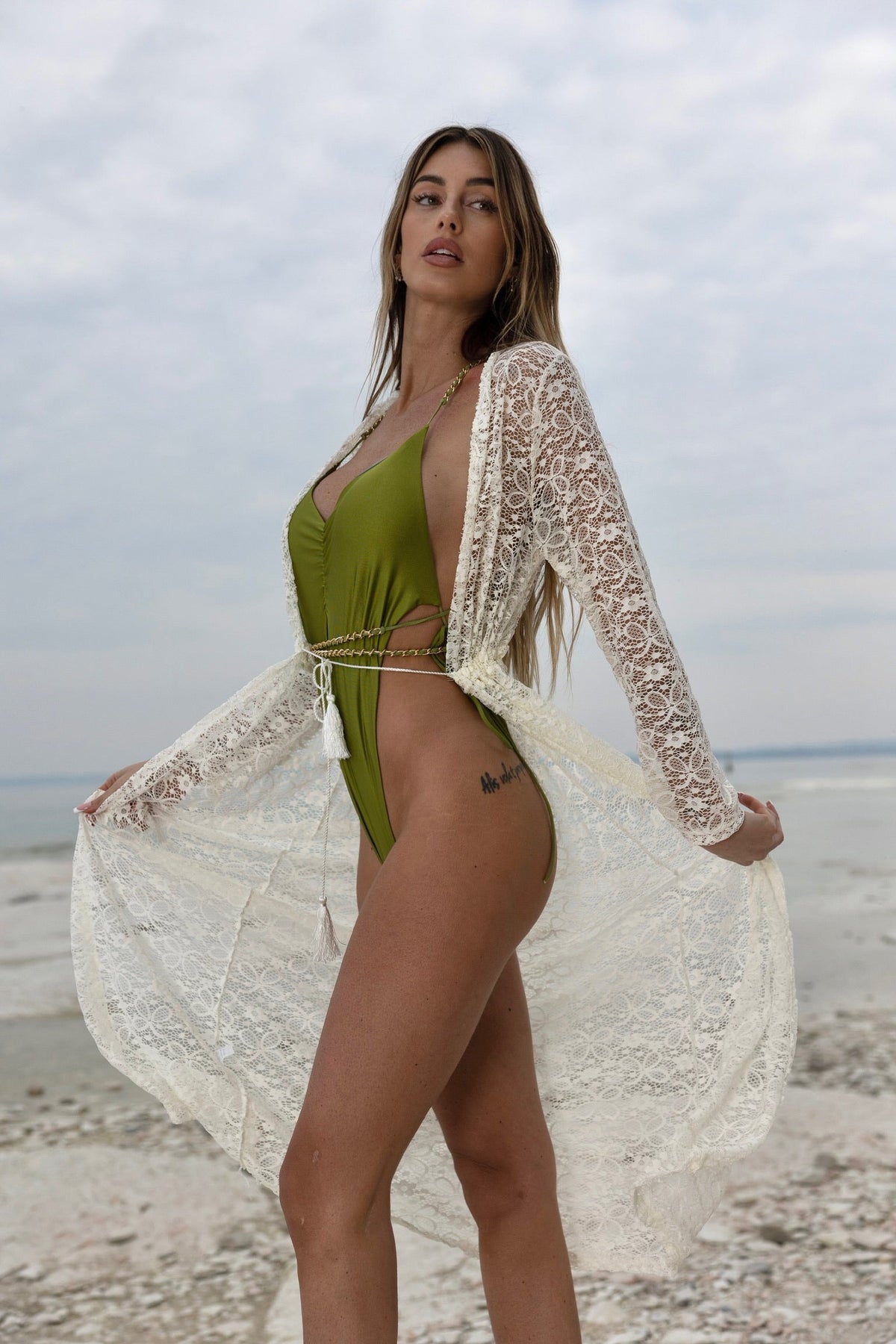 Kimono in pizzo bianco