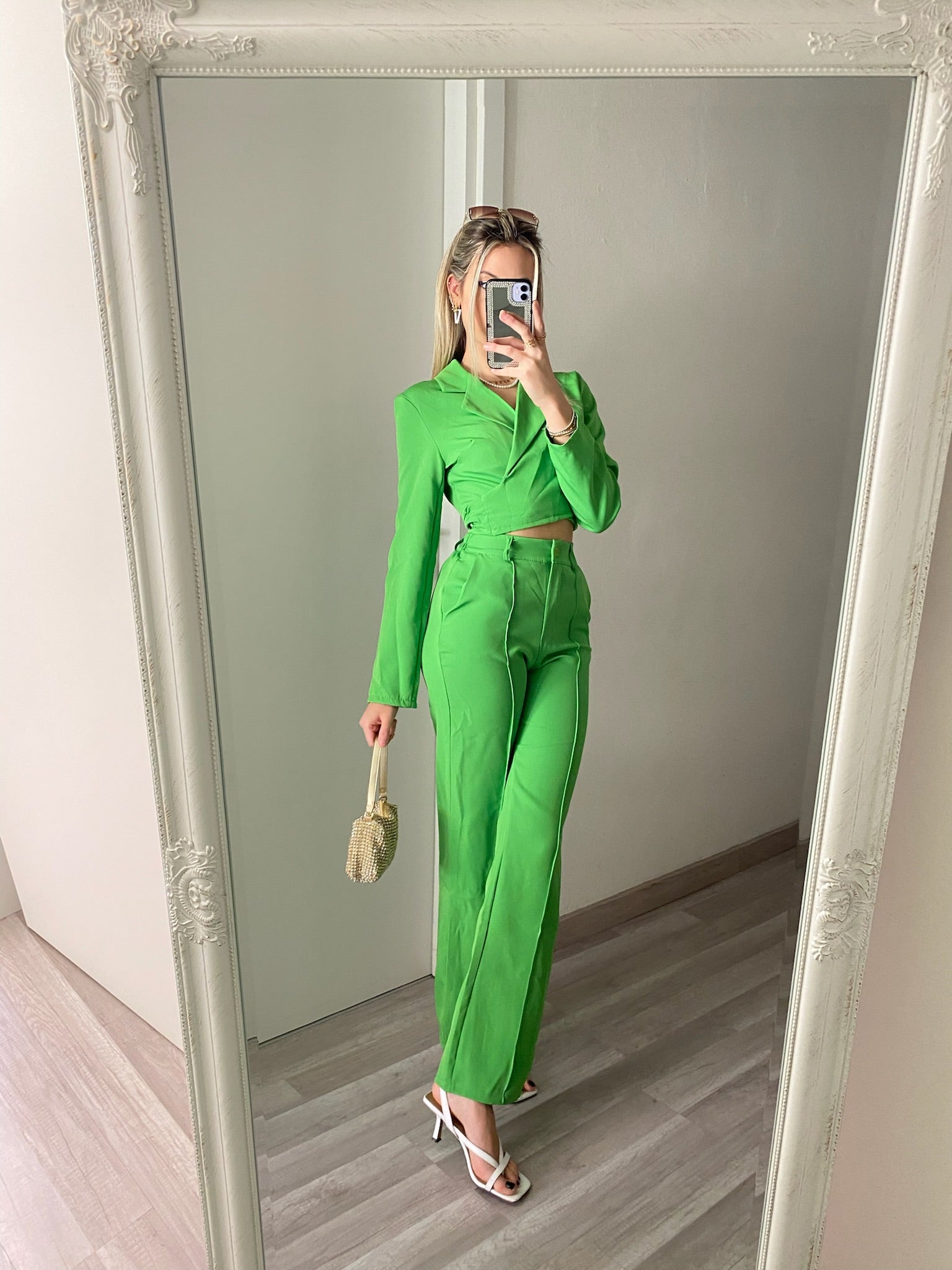 Completo top e pantalone verde