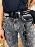 jeans nero con cintura