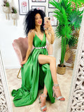 Abito in raso con maxi spacco verde chiaro