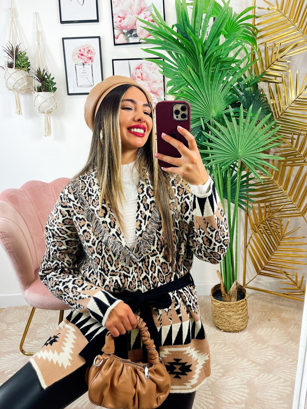 Cardigan maculato con frange e cinta