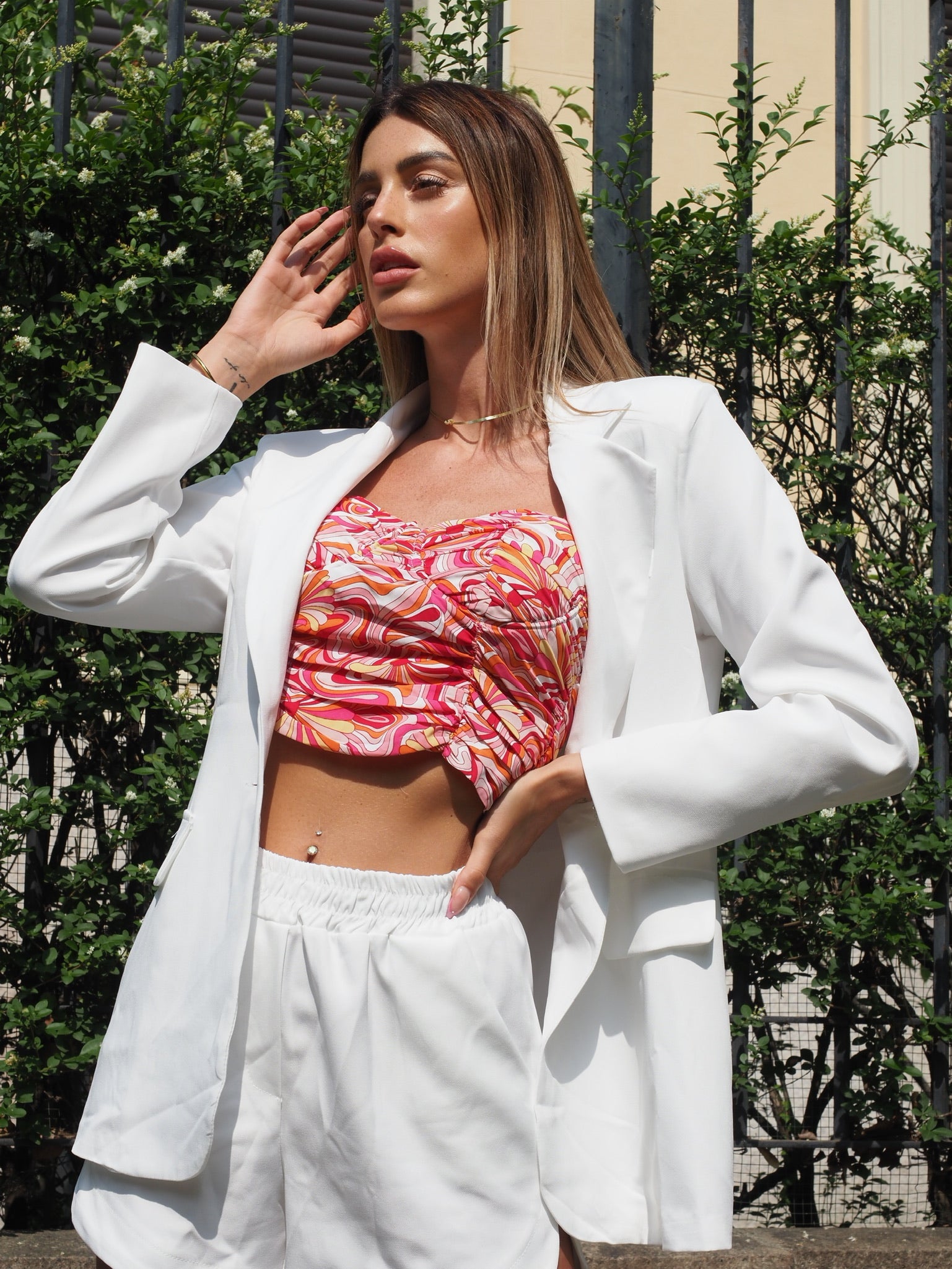 Completo giacca e short bianco