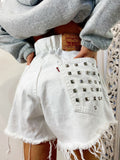 Short Levi’s Vintage bianco con borchie