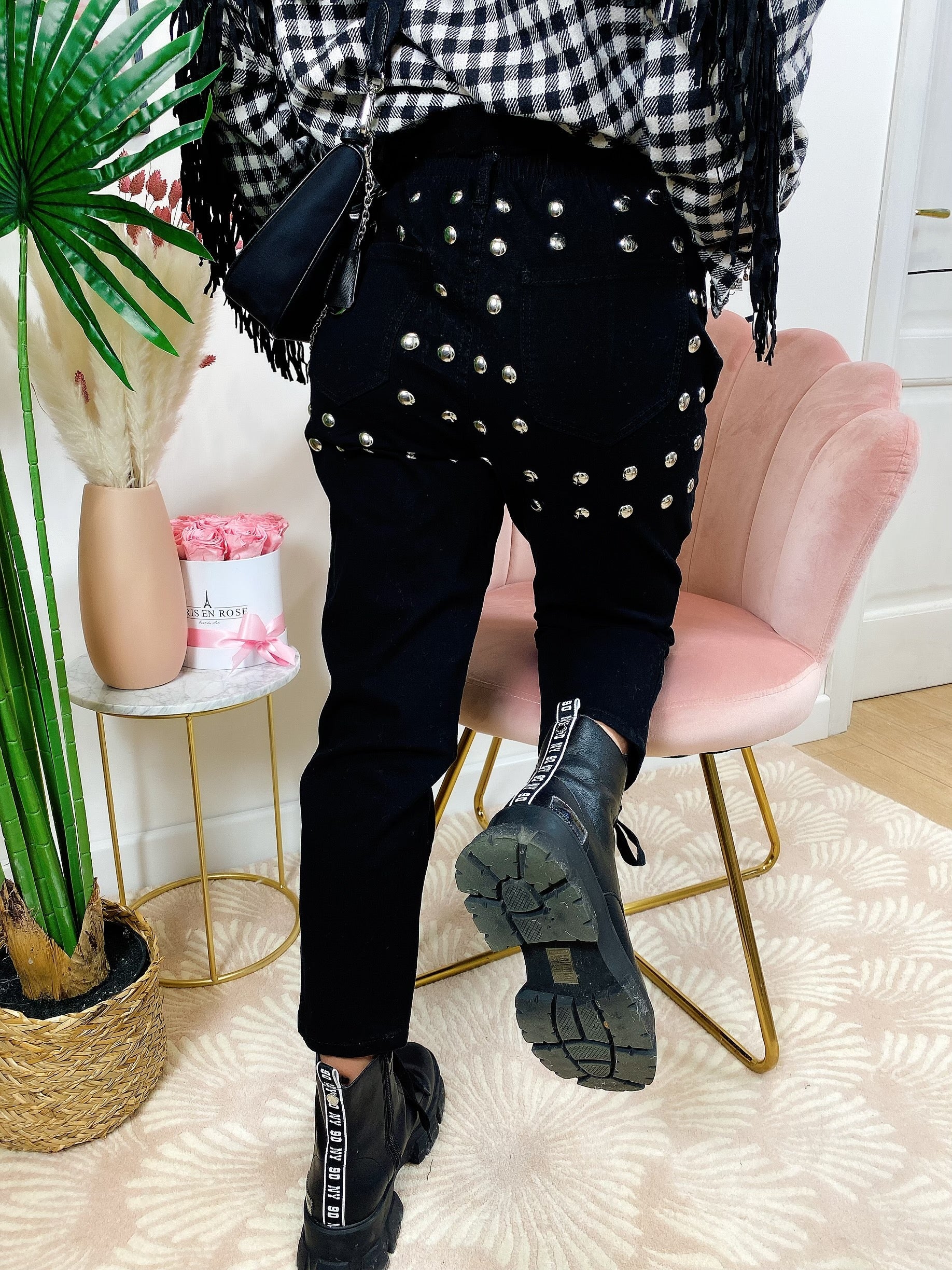 Jeans con borchie posteriori Nero