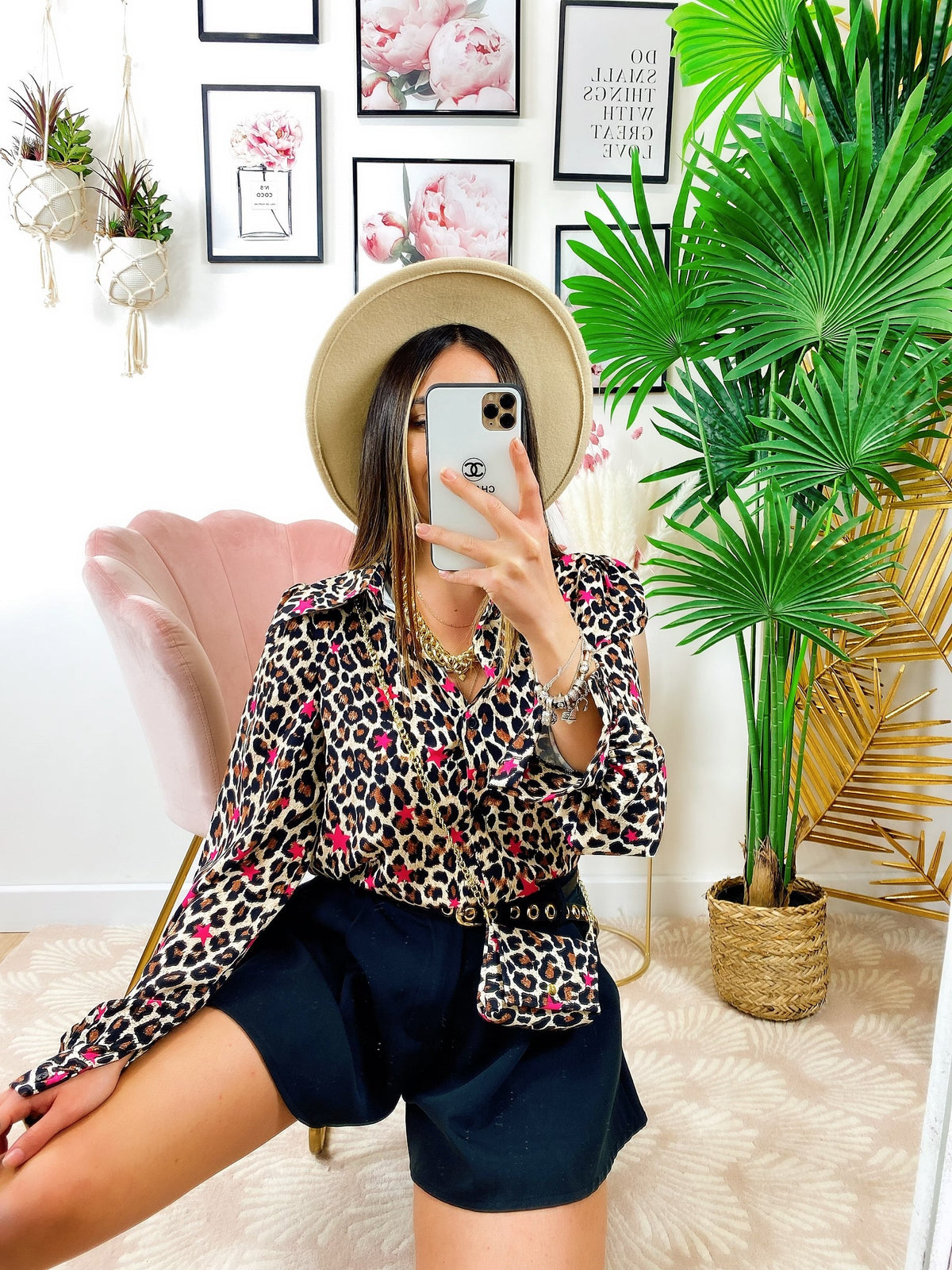Camicia Maculata con Stelle fucsia e borsetta inclusa