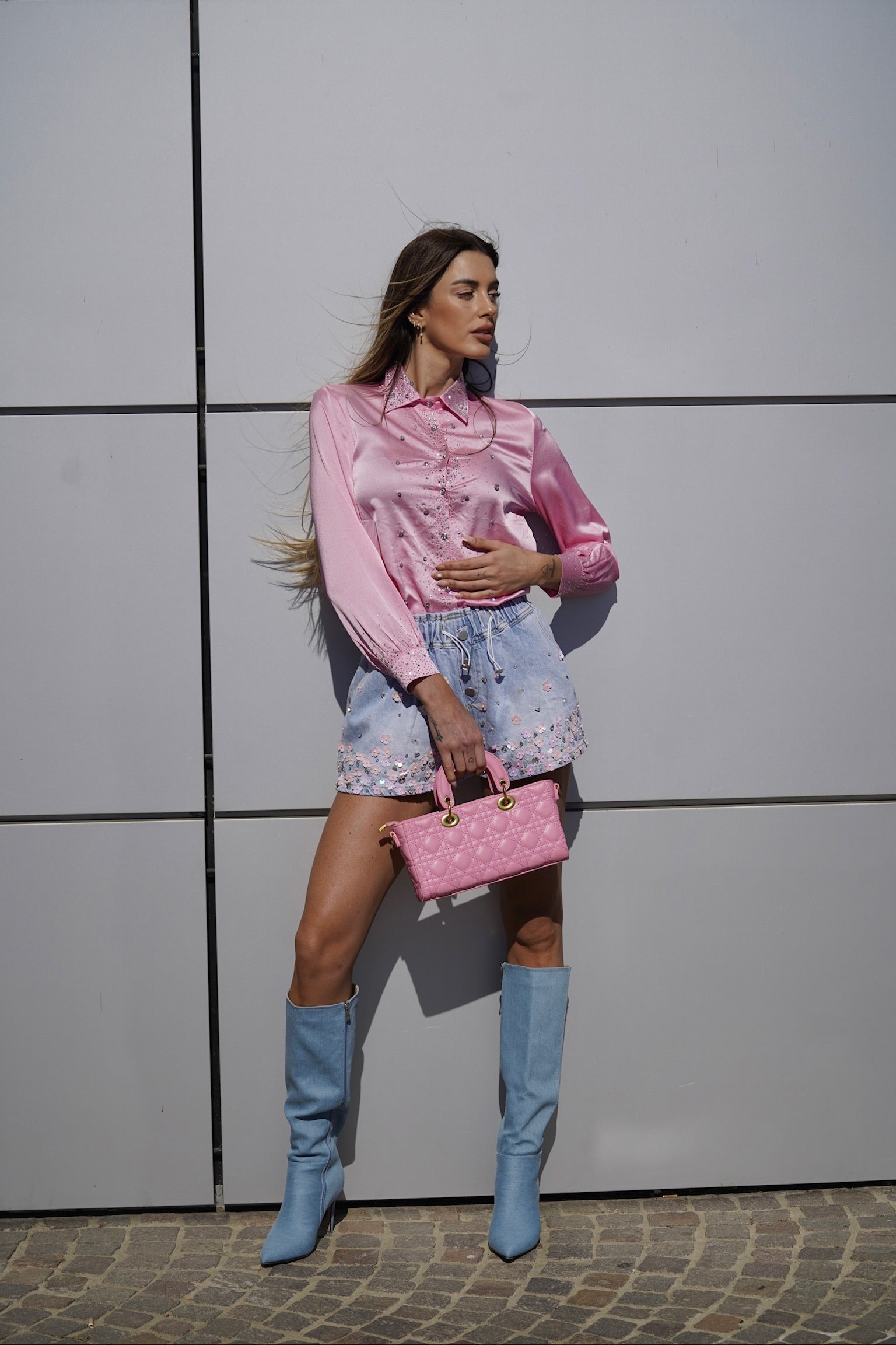 Camicia rosa con strass