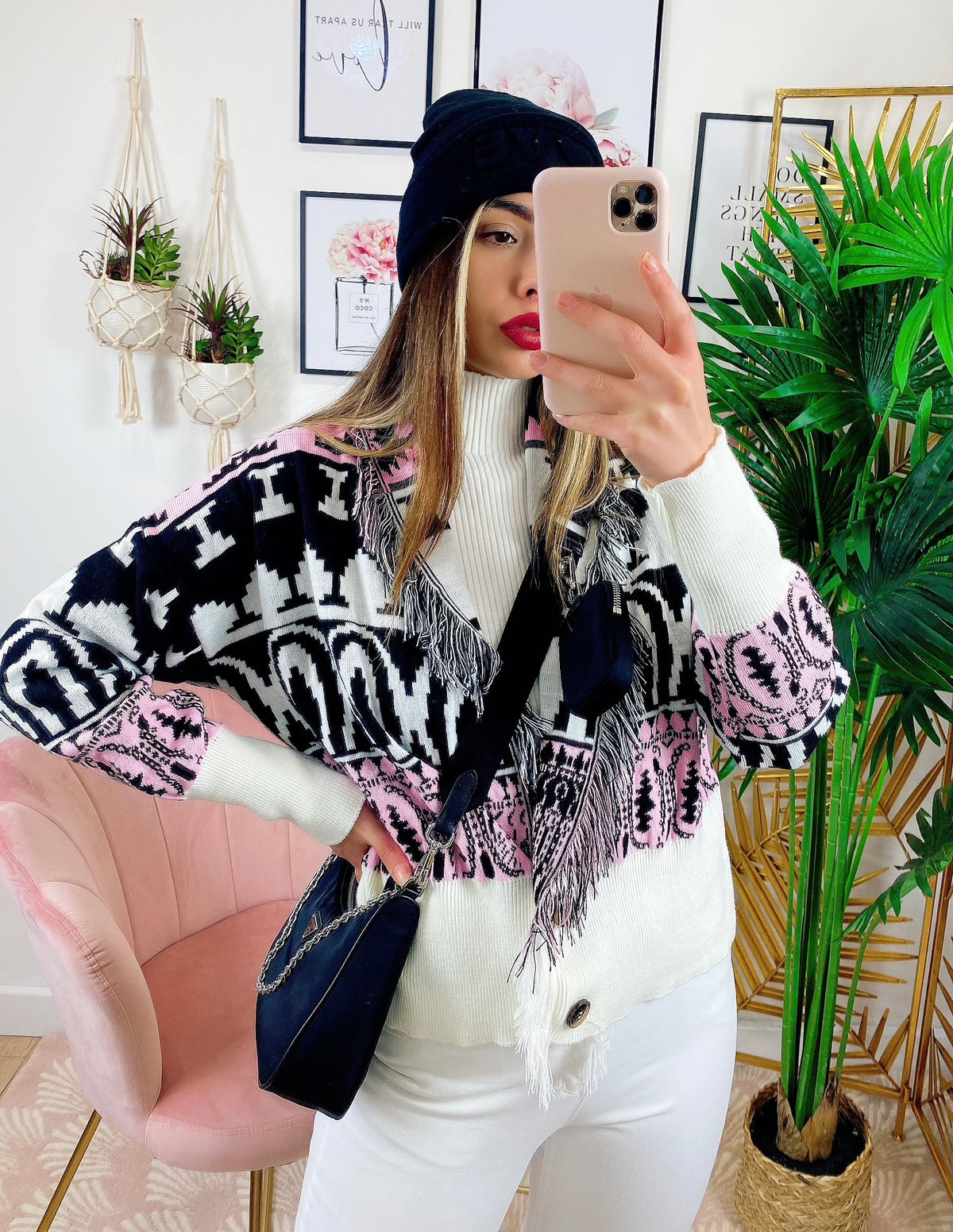 Cardigan Corto Rosa con frange e bottoni