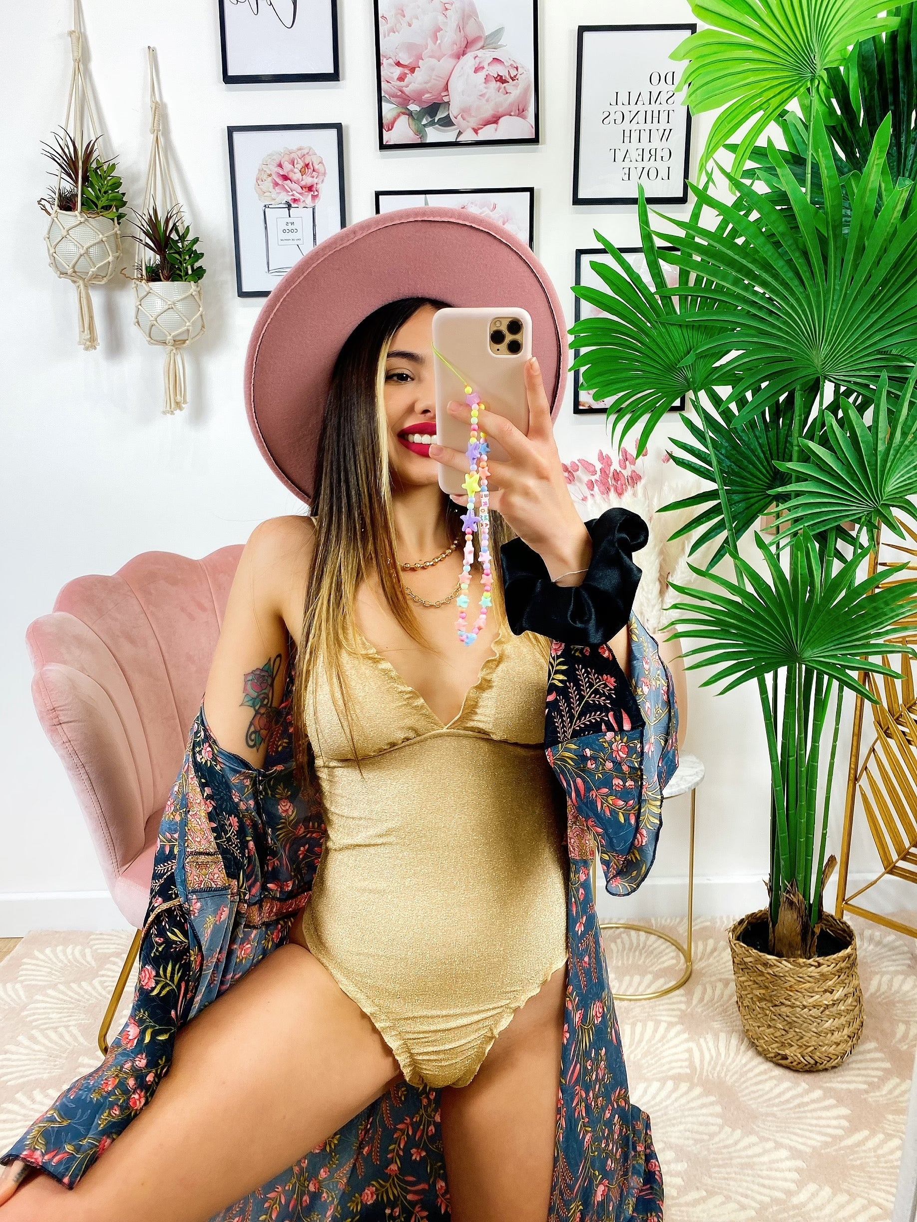 Kimono o abito etnico nero Fiori Rosa