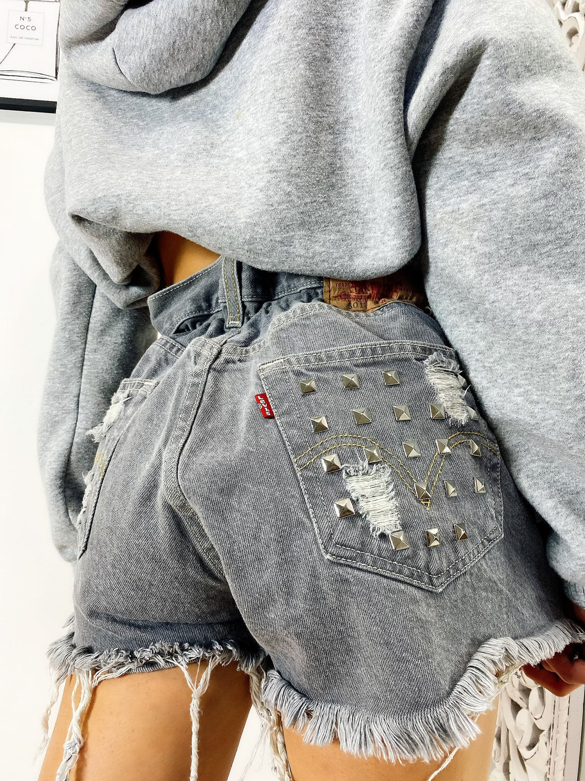 Levi’s Vintage grigio con borchie