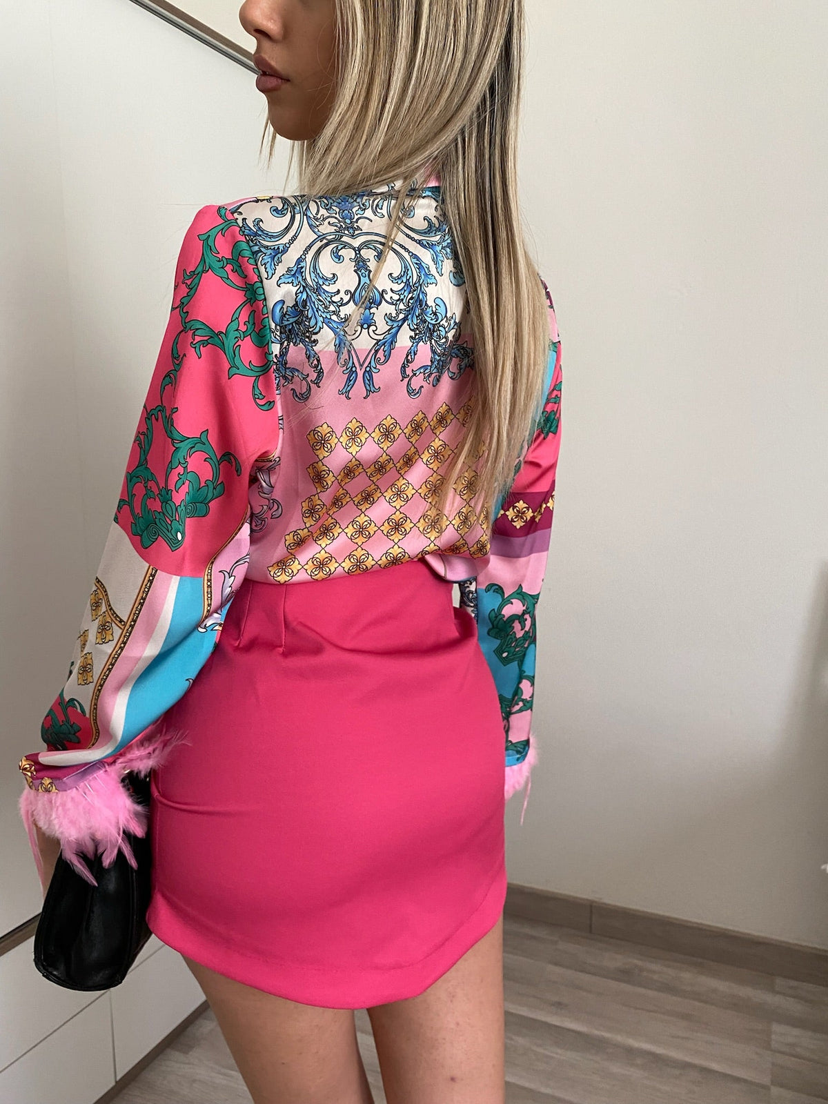 Camicia Vers Fuxia con piume