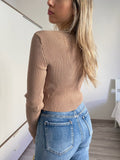 Maglia Camel con aperture