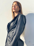 Giacca in eco-pelle con cintura