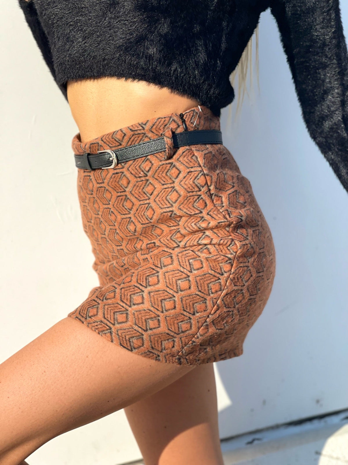 Gonna in tweed nude a fantasia