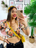 Top floreale con cintura