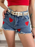 Short a caramella con cuori rossi