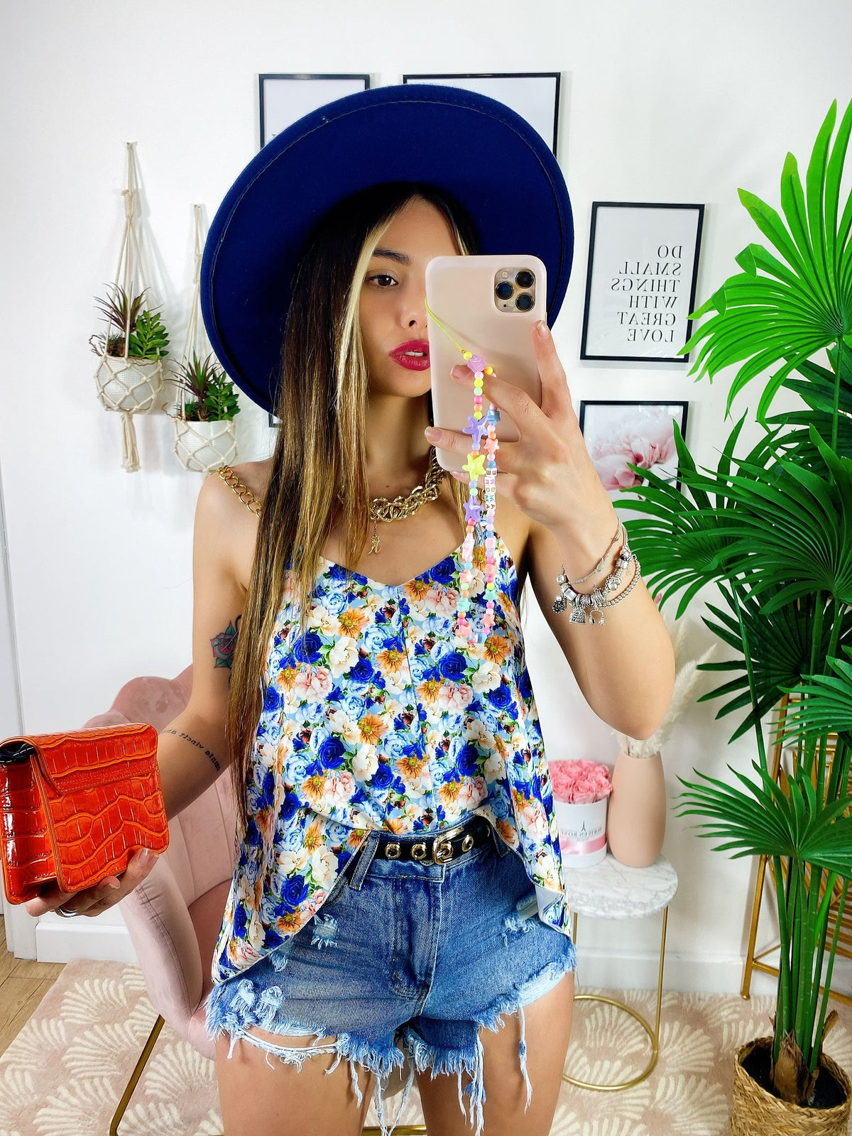 Maxi maglia floreale con catena dettagli blu