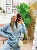 Completo maglia e pantalone celeste