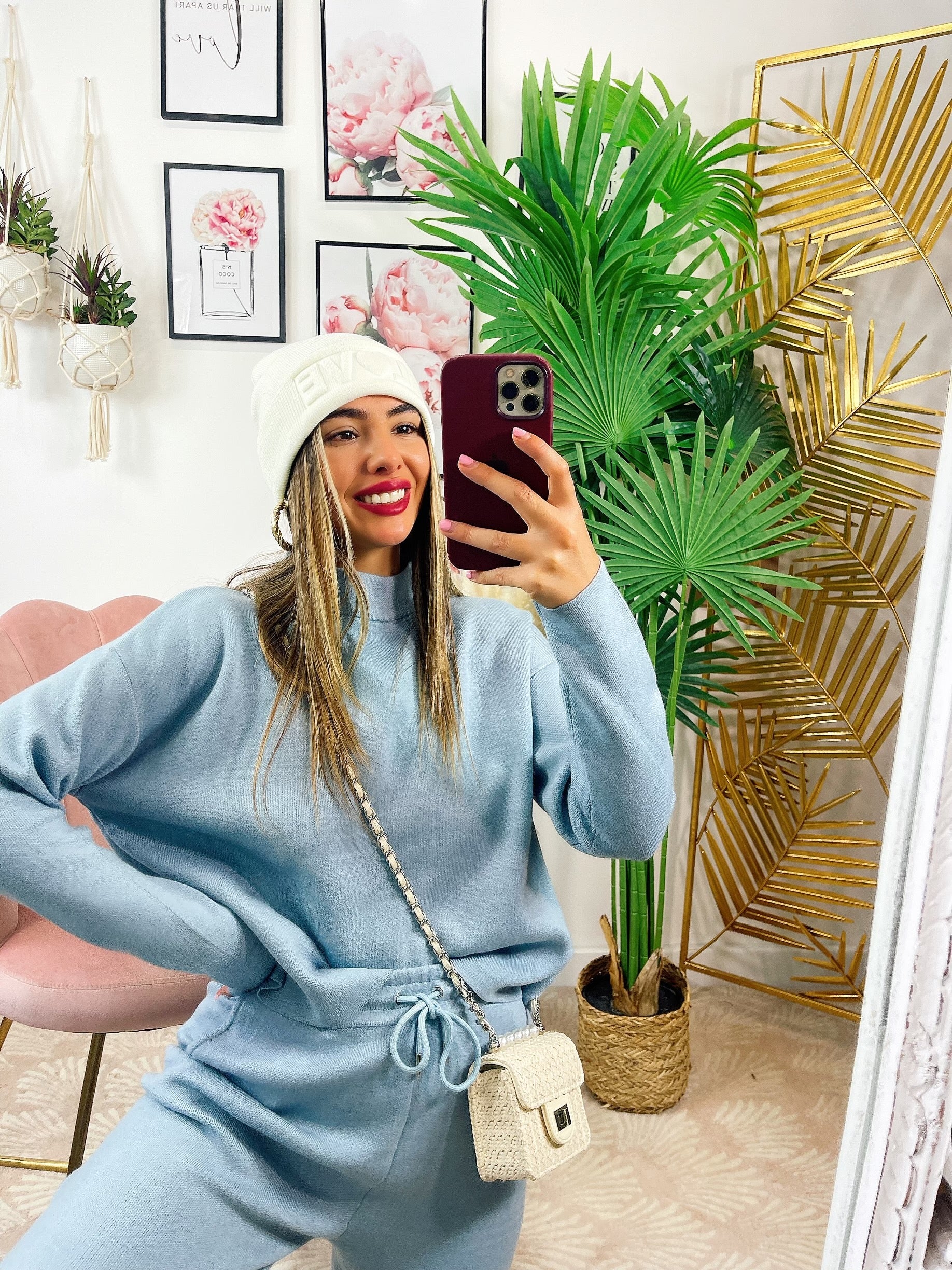 Completo maglia e pantalone celeste