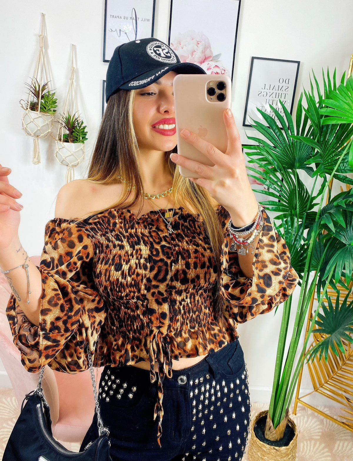 Blusa scollo a barchetta maculata