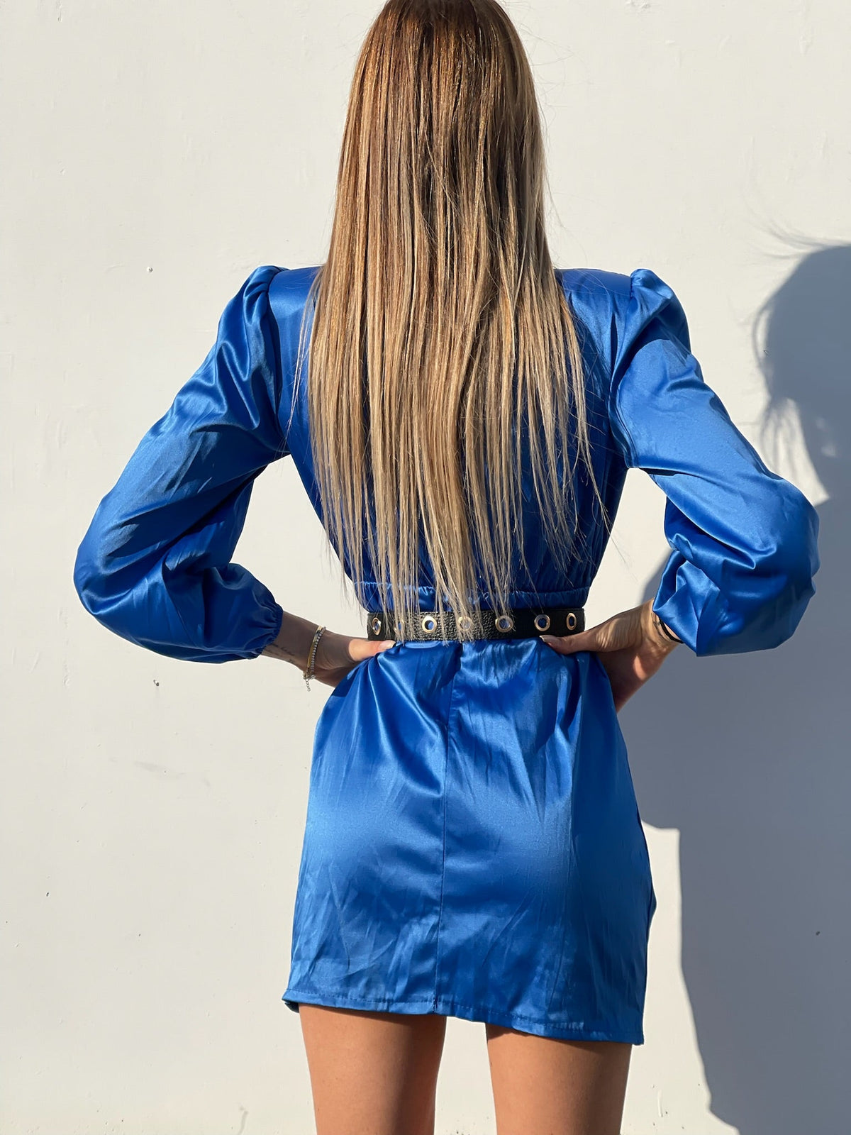 Abito in raso blu elettrico