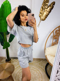Completo sportivo maglia e short grigio