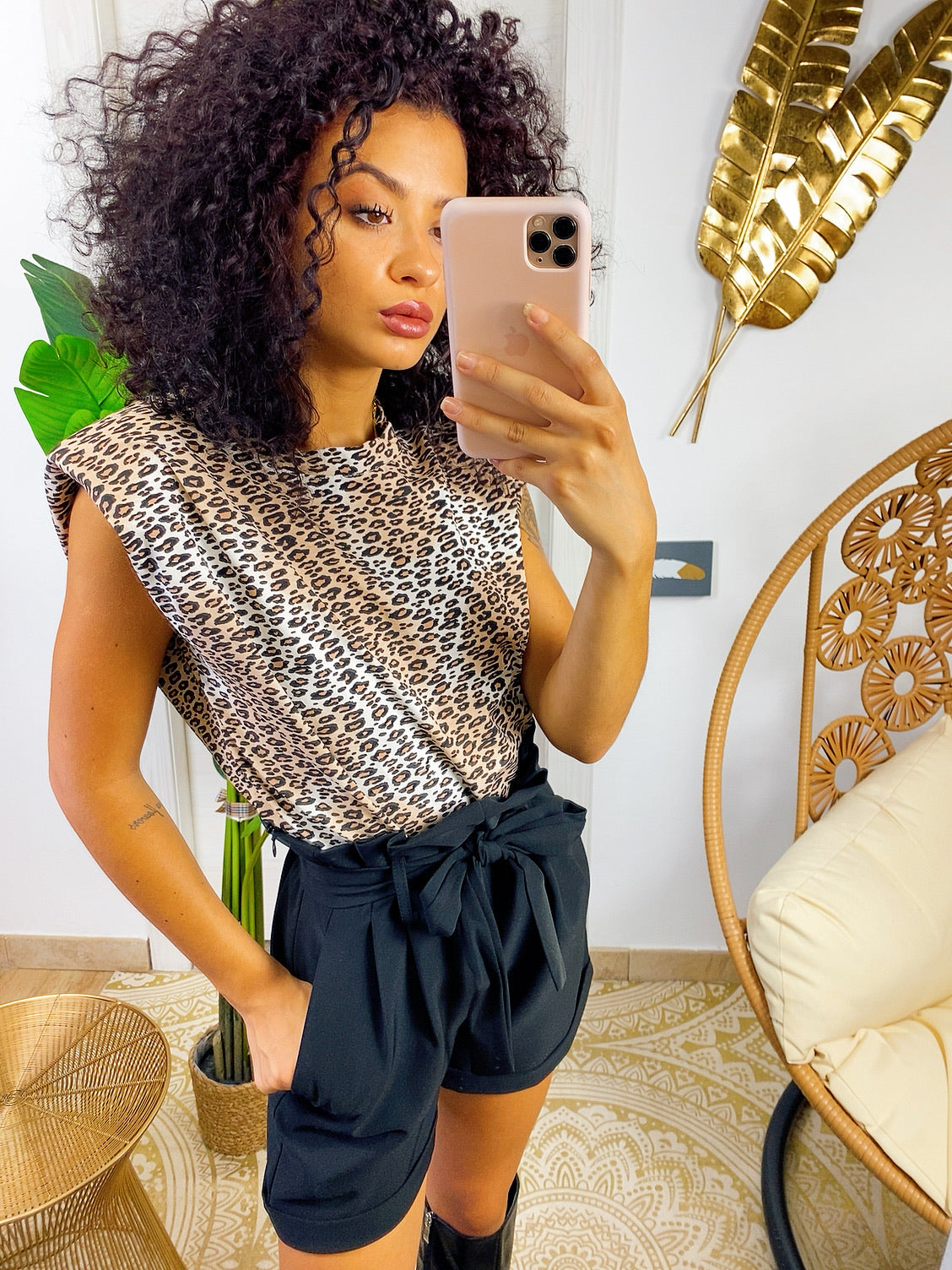 Short con fiocco