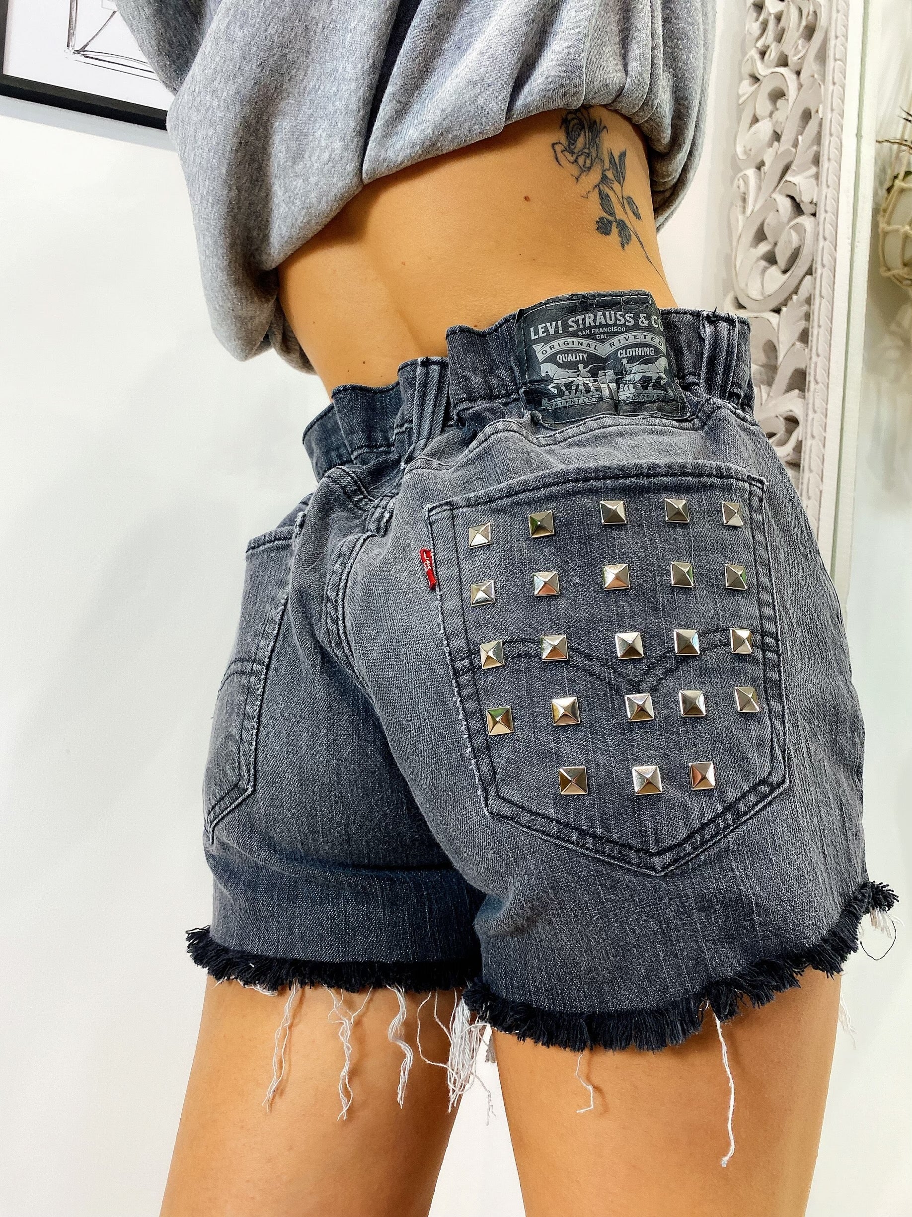 Short Levi’s Vintage con Borchie bagno grigio