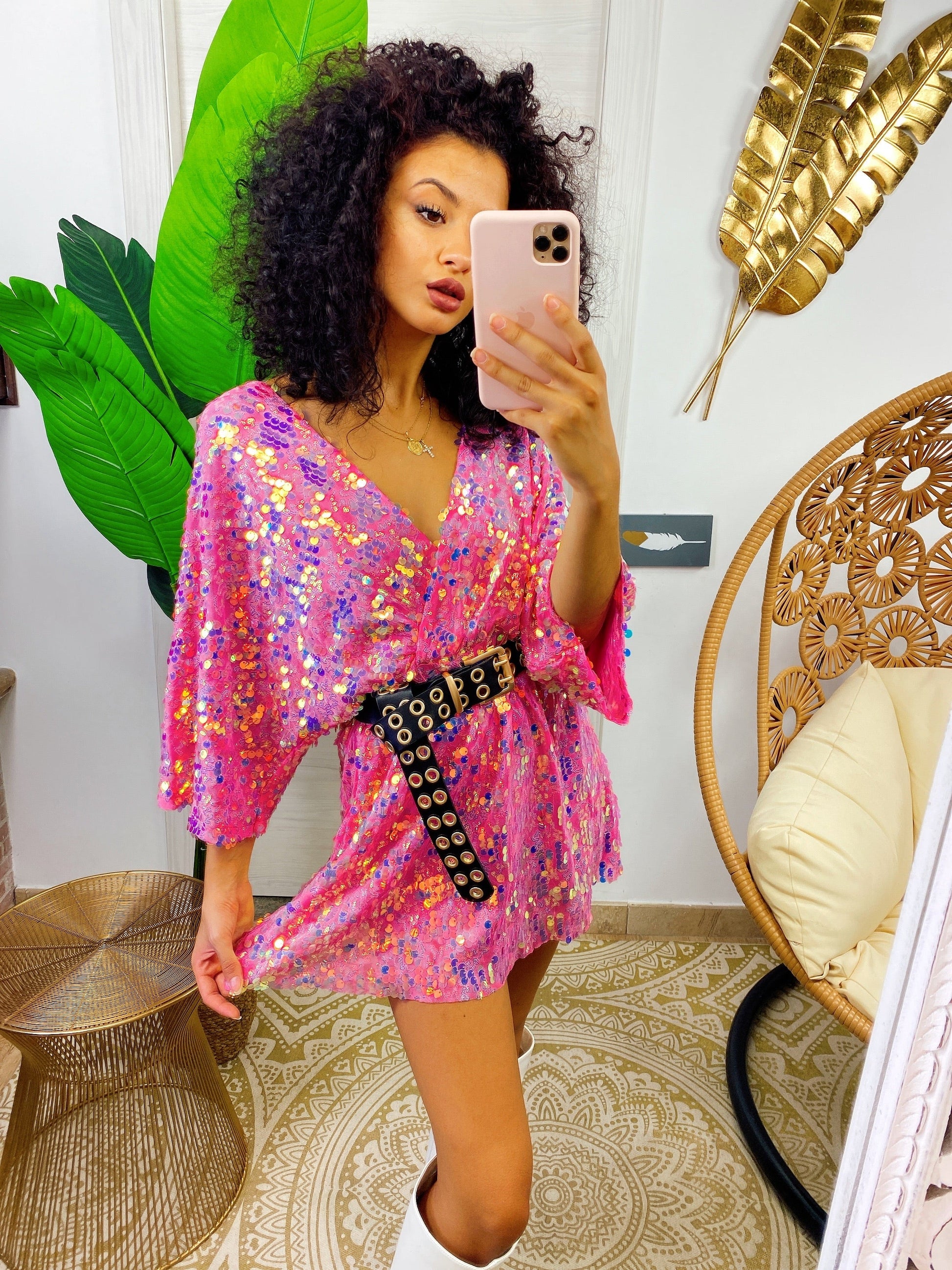 Abito con paillettes rosa