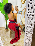 Abito in raso con maxi spacco rosso