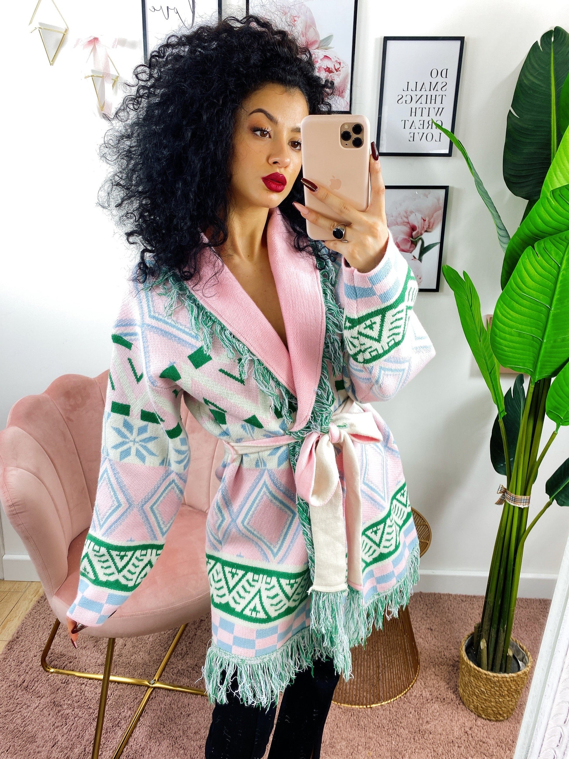 Cardigan frange e cinta rosa e verde