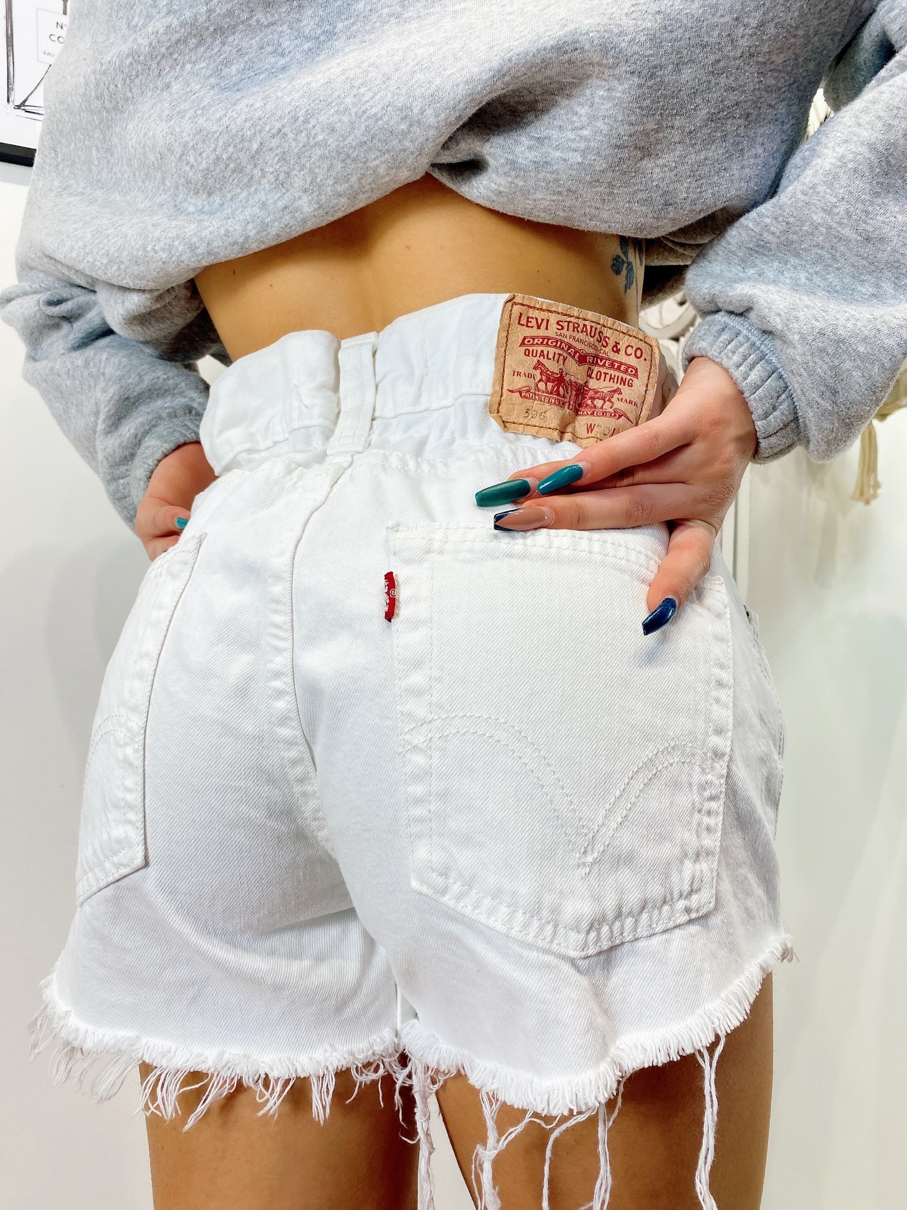 Short Levi’s Vintage Bianco