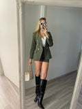 Top bianco con V