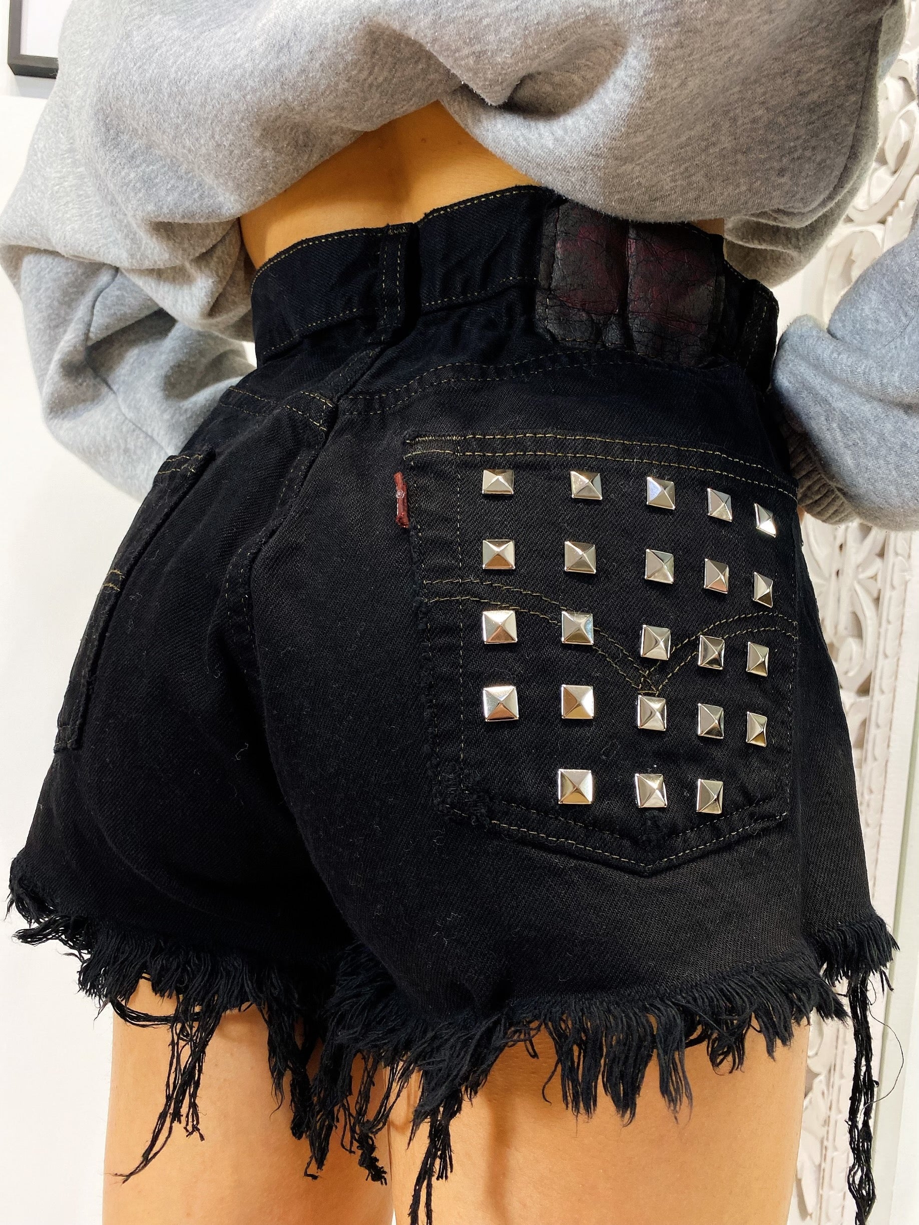 Short Levi’s Vintage con Borchie Nero