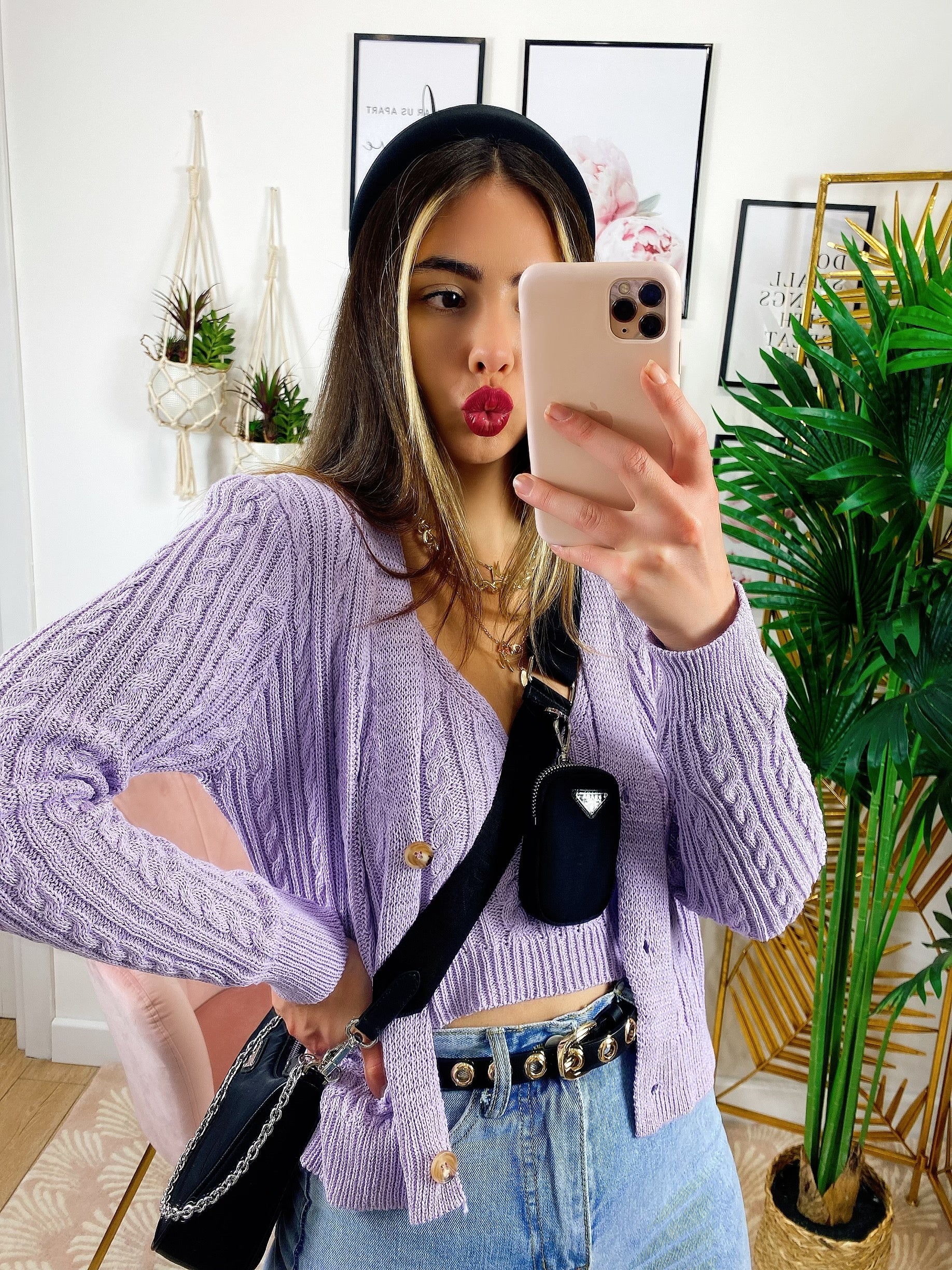 Cardigan primaverile con trecce lilla