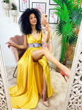 Abito in raso con maxi spacco Giallo