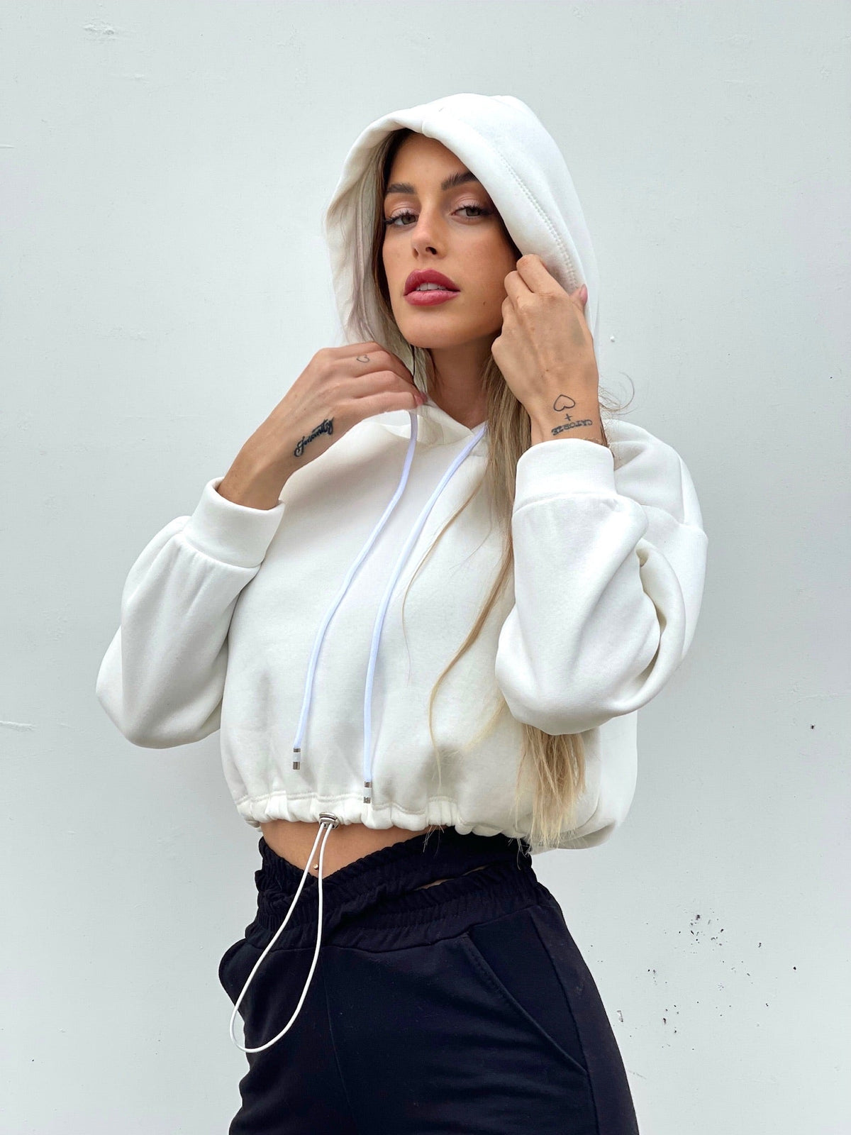 Felpa con elastico bianca