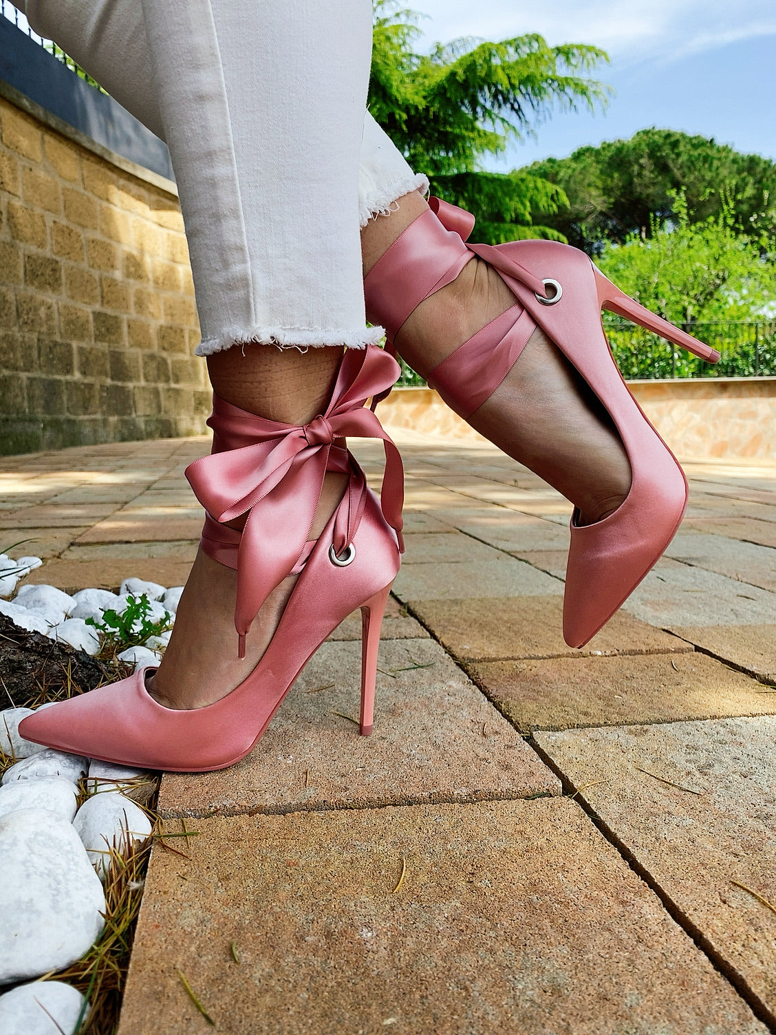 Décolleté Rosa con lacci in raso