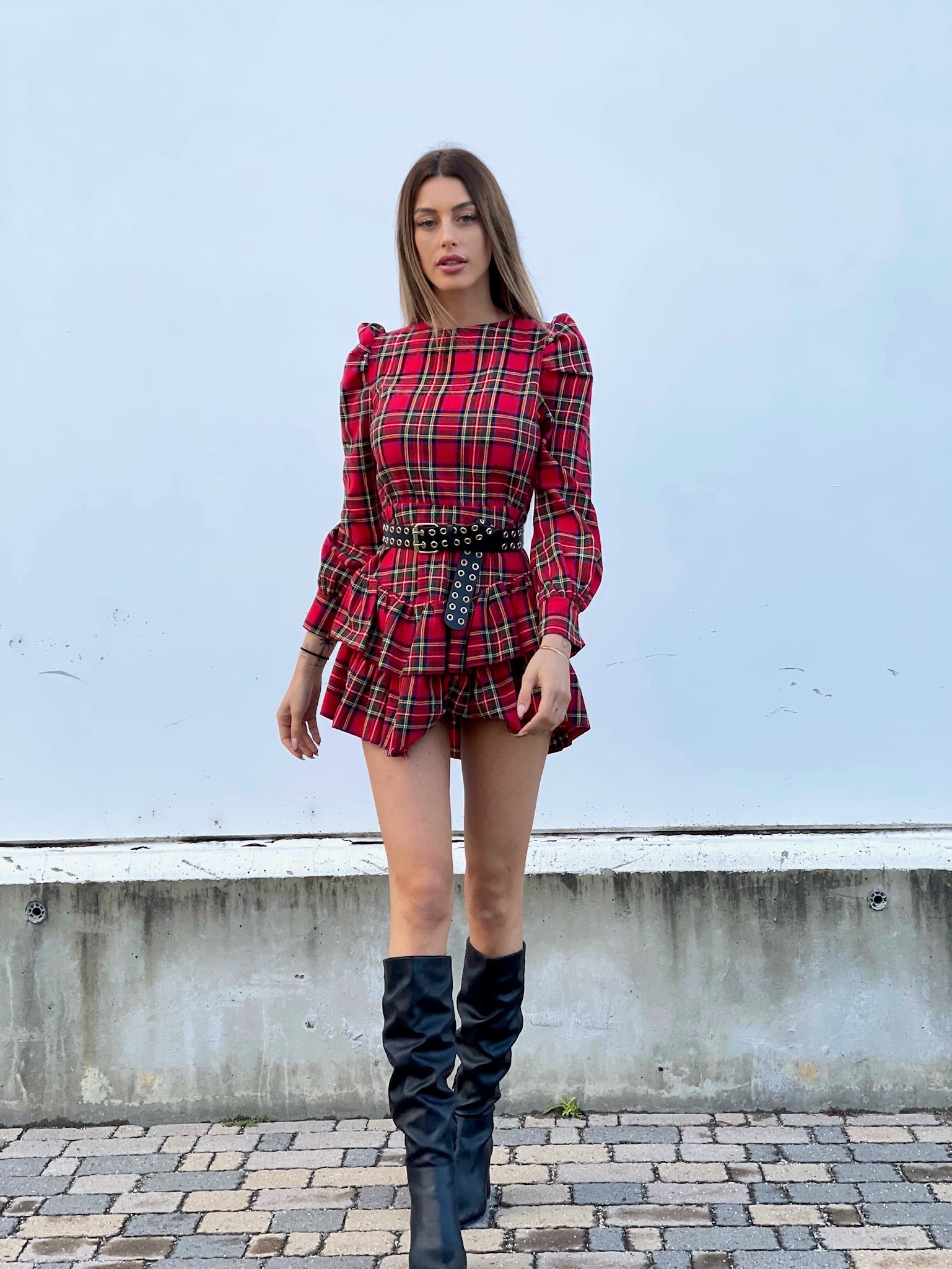 Abito scozzese con balze